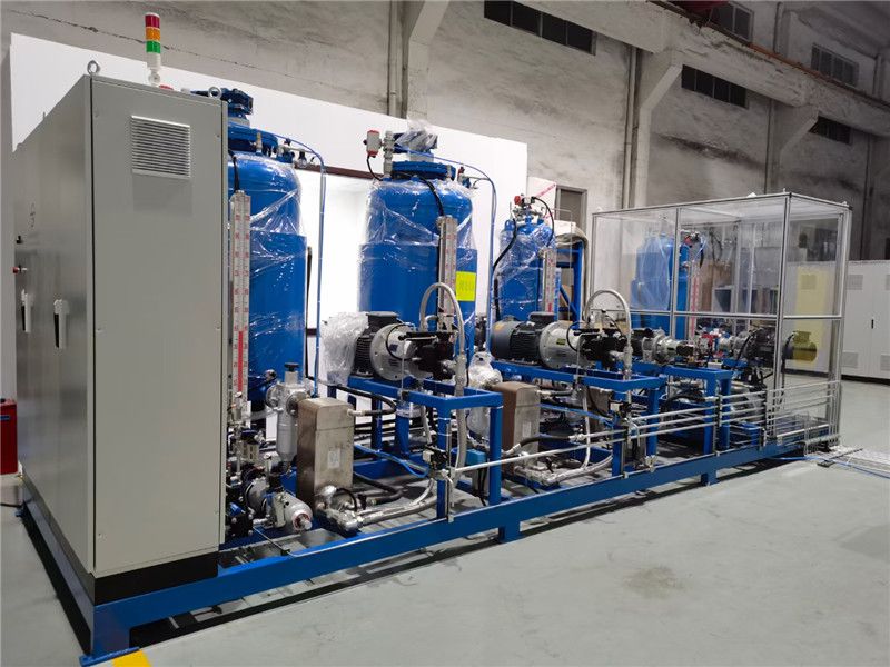 多組份加氣高壓發(fā)泡機(jī)