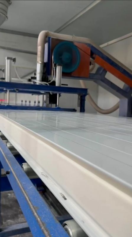 冷庫(kù)板生產(chǎn)中